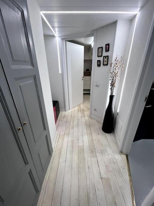 Апартаменты Amazing Little Loft In The Center Of Милан Экстерьер фото